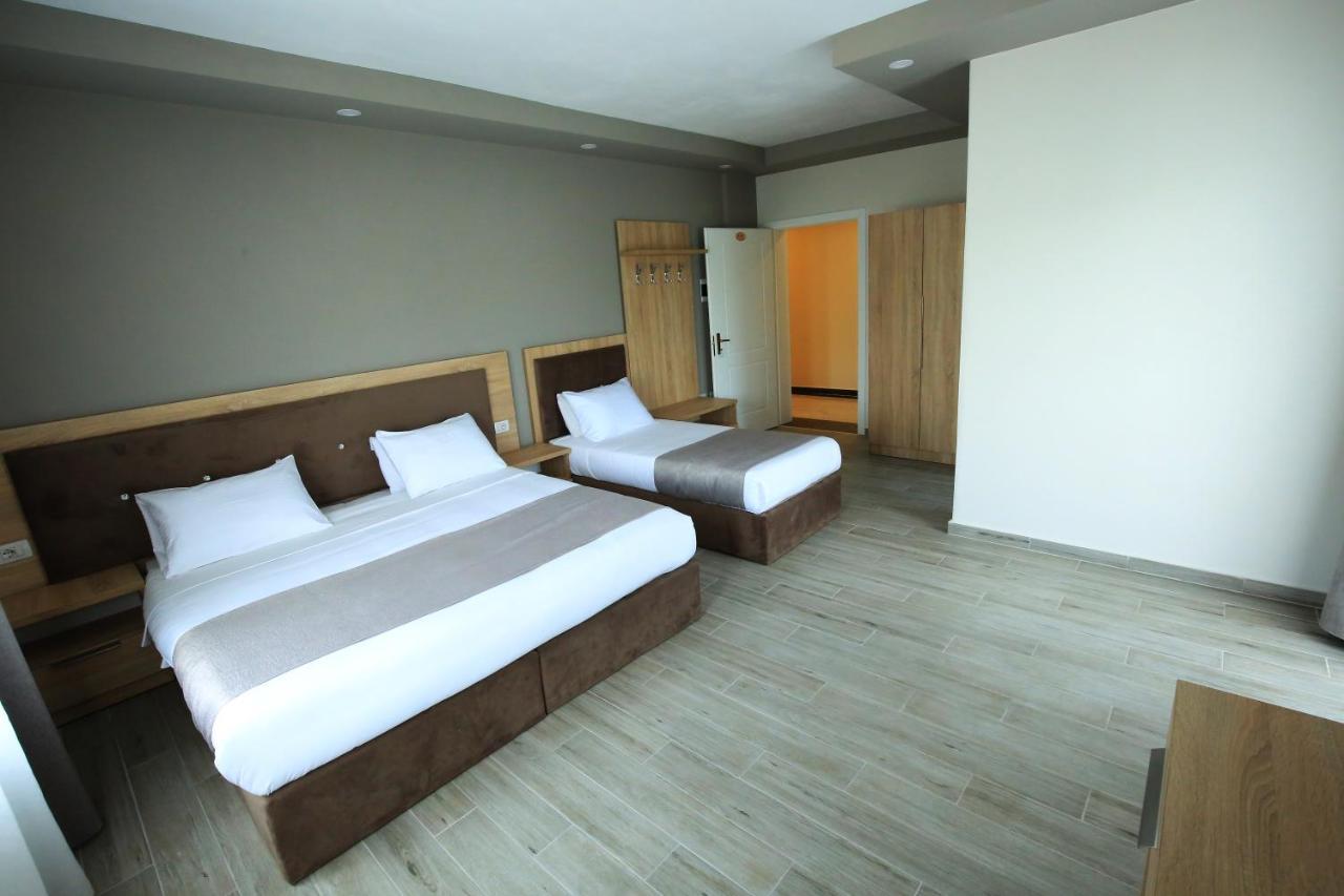 Hotel Rean Golem  Buitenkant foto